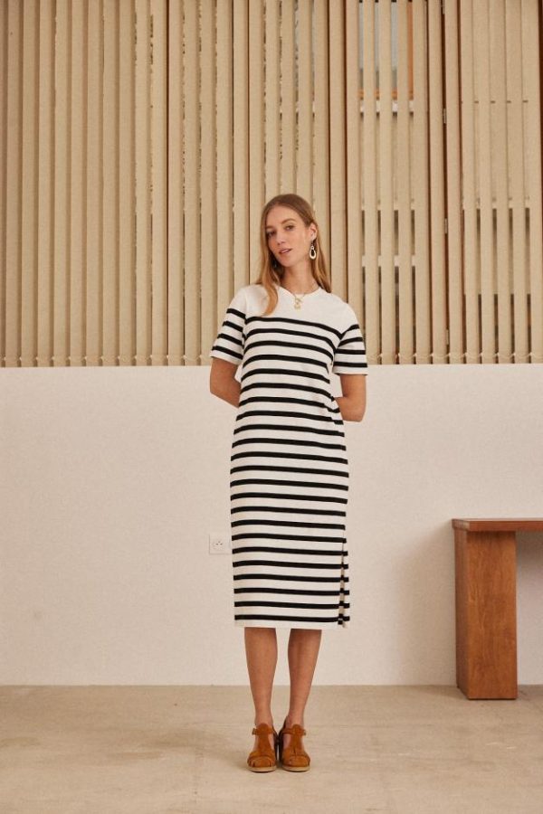 Therosequarter.shop30d0f245d2 4