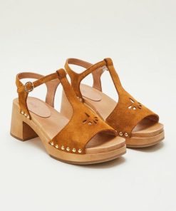 Therosequarter.shop382489e21f 1