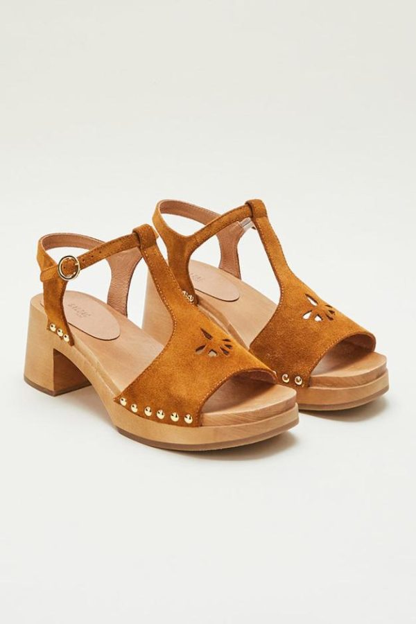 Therosequarter.shop382489e21f 1