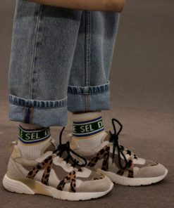 Therosequarter.shop5a4ba659fe 1