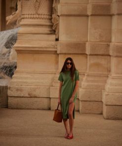 Therosequarter.shop967c02ad8d 1